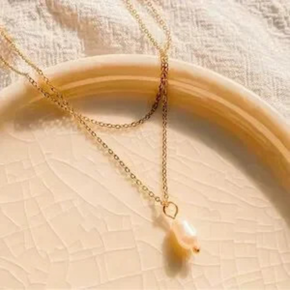 Dainty layered Gold Pearl Necklace